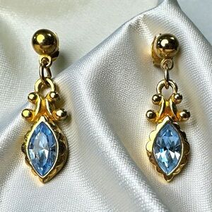 🩵Vintage Gold Tone Dangle Earrings with Blue Rhinestones